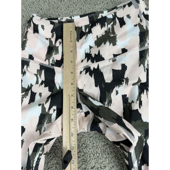 The North Face Pants Womens Small Pink Camo FlashDry Leggings Capri NF0A3F3V - Picture 11 of 14